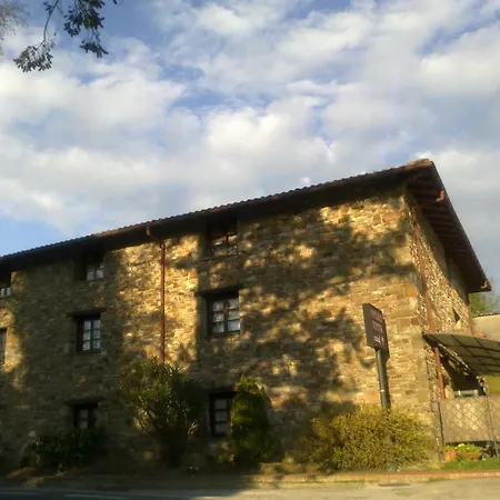 Manuko Benta Kır Evi Bermeo